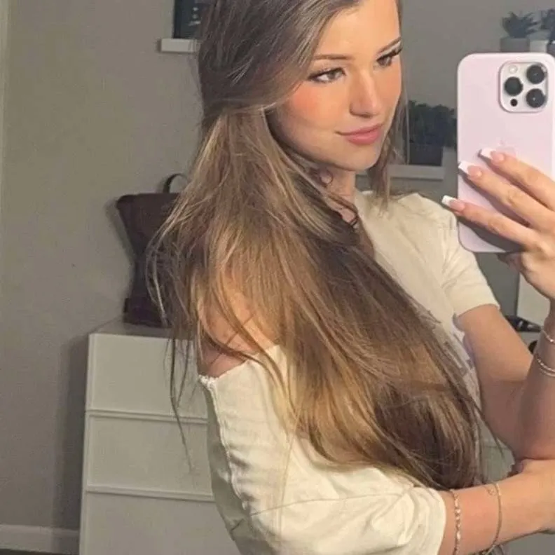 chat with ai character: Brooke 