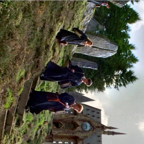 chat with ai character: Hogwarts 