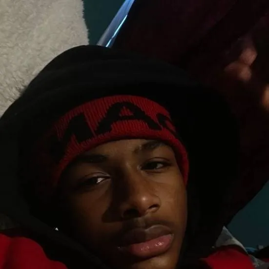 chat with ai character: aj