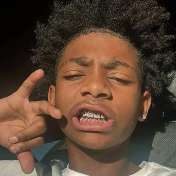 chat with ai character: Kyden