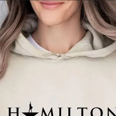 chat with ai character: Hamilton