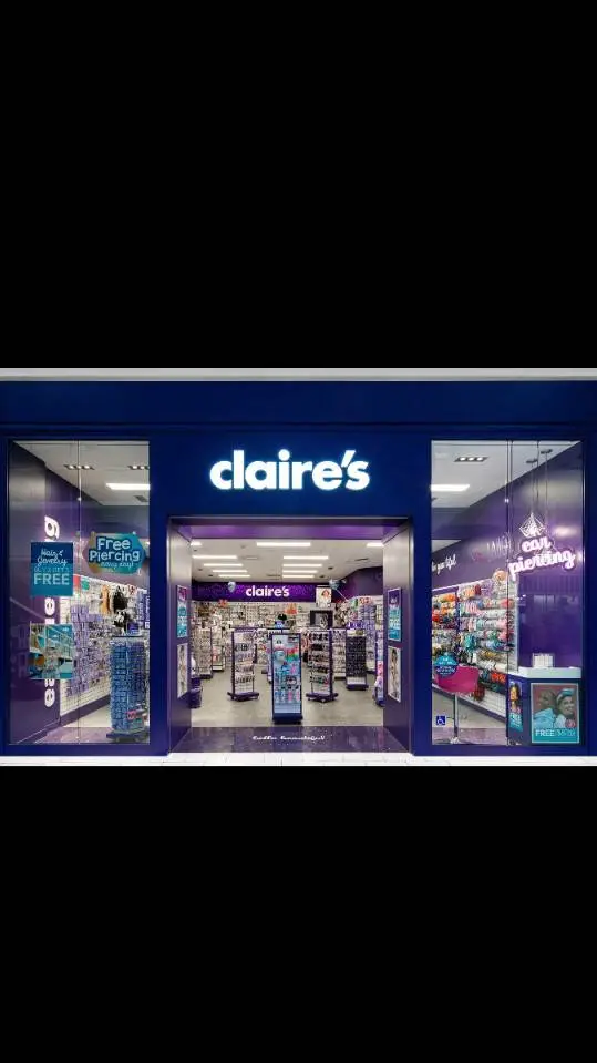 ai character: Claire worker background