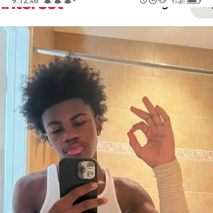 chat with ai character: Ace 