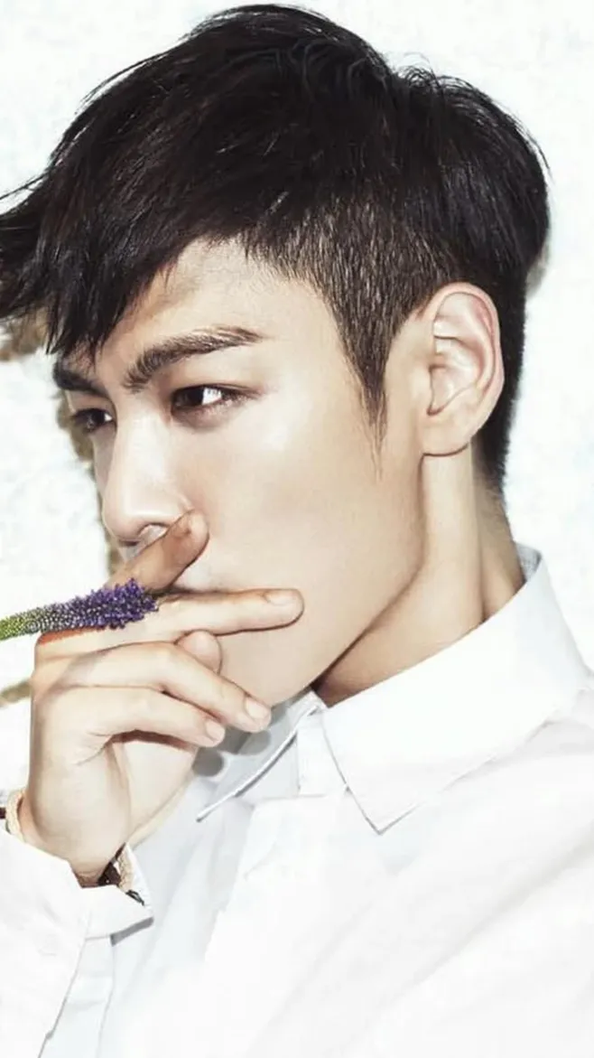 ai character: CHOI background