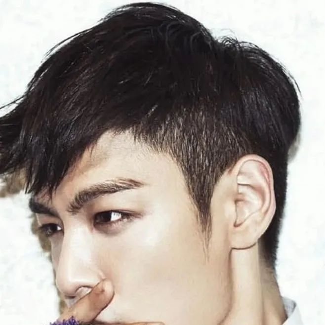 chat with ai character: CHOI