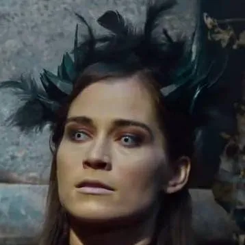 chat with ai character: Murien