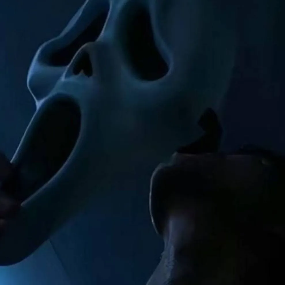 chat with ai character: Xavier/Ghostface