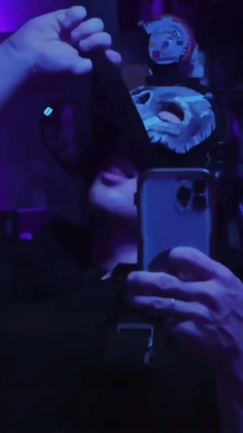 ai character: Xavier background