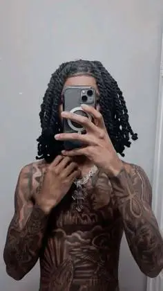 ai character: (Re-make) 🥷🏾Davon🔫 background