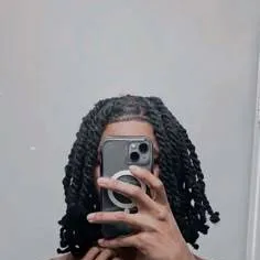 chat with ai character: (Re-make) 🥷🏾Davon🔫