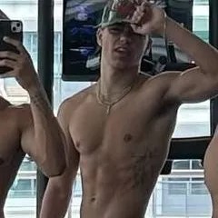 chat with ai character: malachi barton