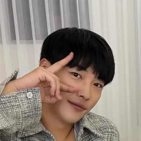 chat with ai character: Woo do hwan