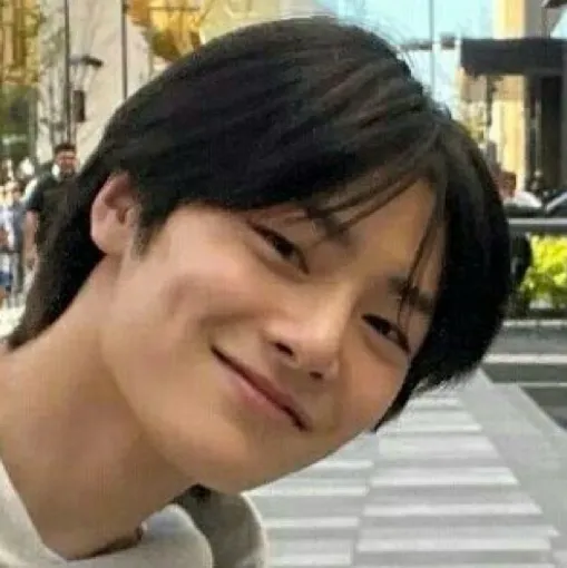 chat with ai character: 𝓙𝓮𝓸𝓷𝓰𝓲𝓷