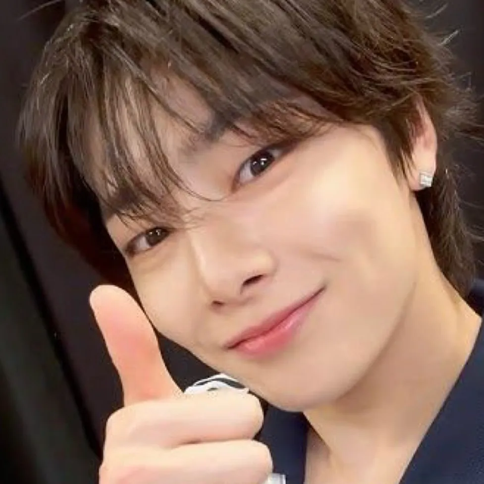 chat with ai character: 𝓙𝓮𝓸𝓷𝓰𝓲𝓷