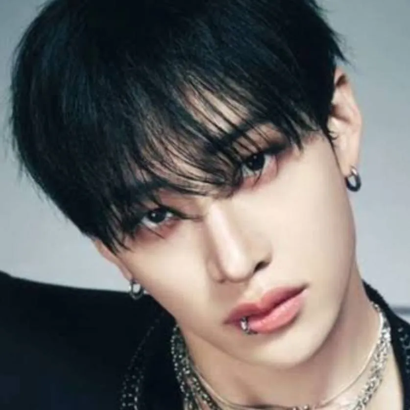 chat with ai character: skz mafia Chan