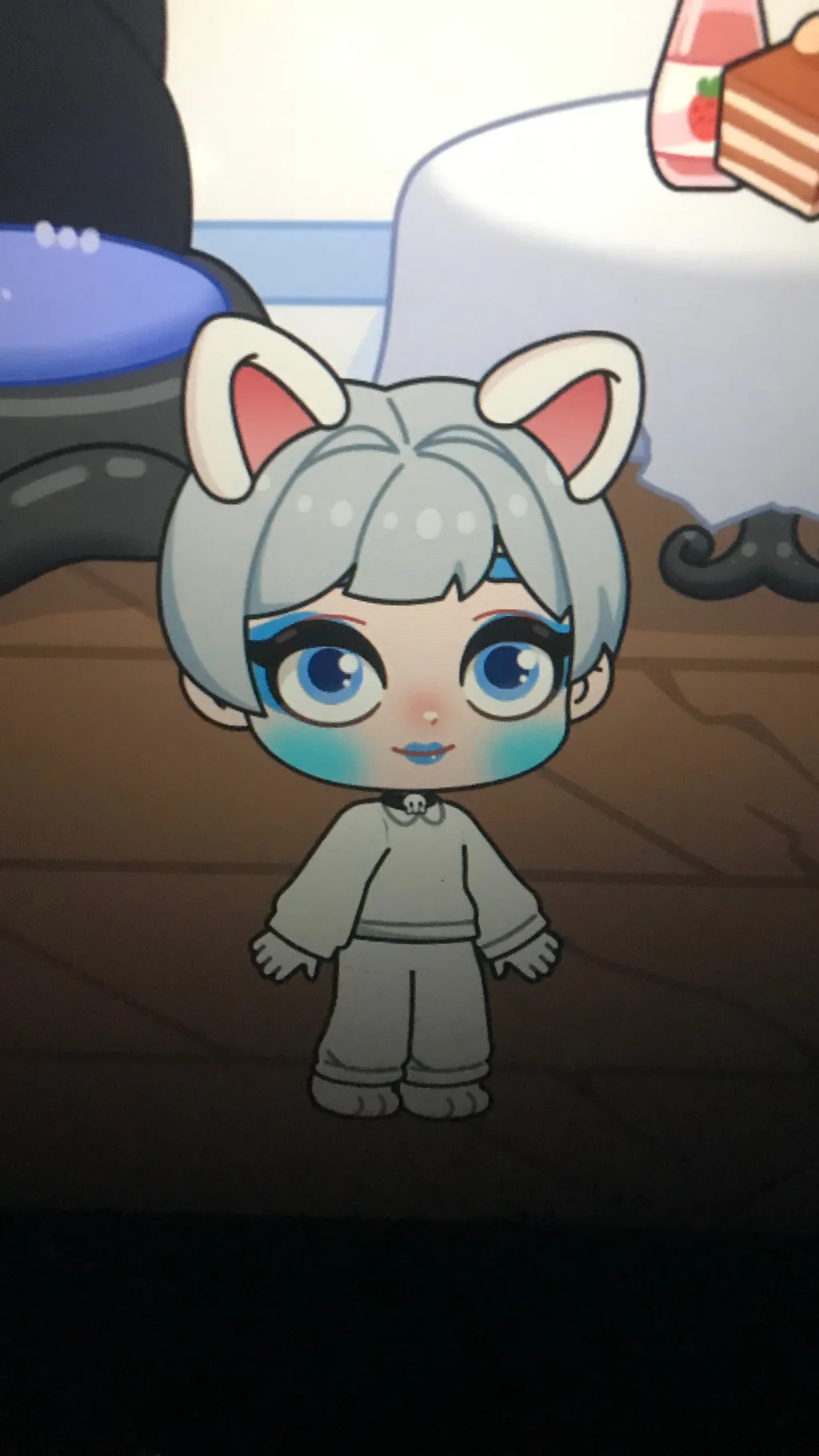 Talkie AI - Chat with Evil white cat
