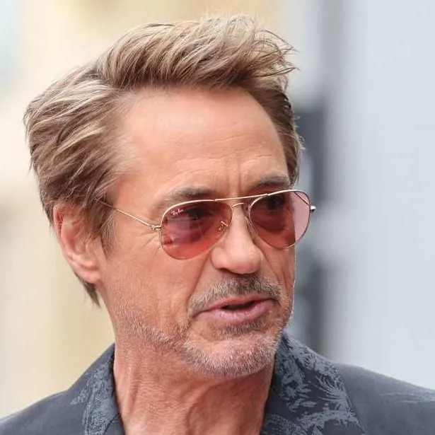 chat with ai character: Robert downey jr 