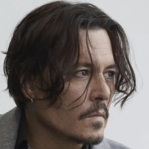 chat with ai character: Johnny Depp 