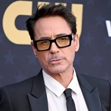 chat with ai character: Robert Downey jr 