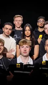 ai character: Pwr  background