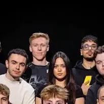 chat with ai character: Pwr 