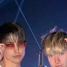 chat with ai character: drunk live stream