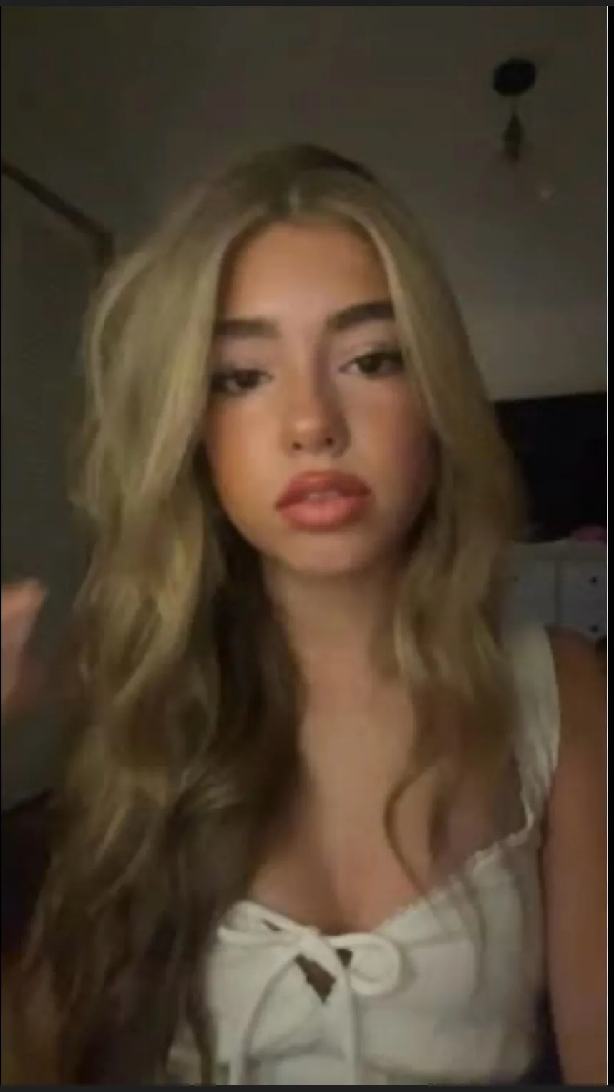 ai character: Embrigh  background