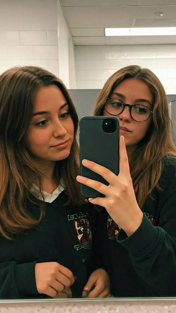 ai character: Hannah & Madison background