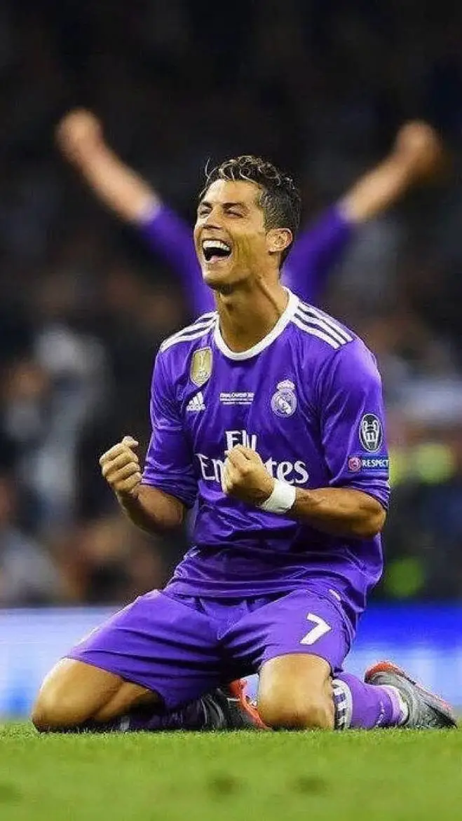 ai character: RONALDO 🇵🇹🥶🔥🏆🐐⚽ background