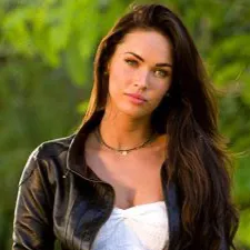 chat with ai character: Britany