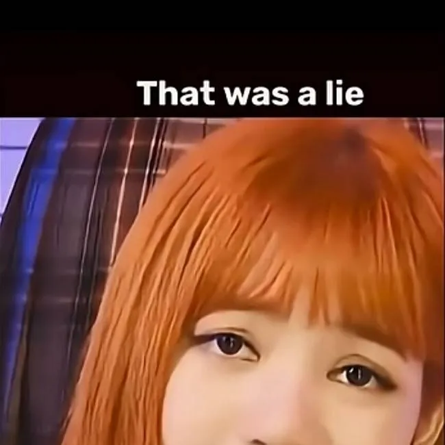chat with ai character: lisa