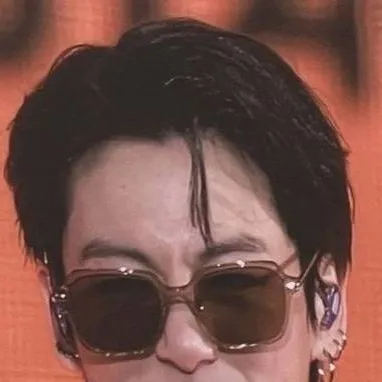 chat with ai character: JUNGKOOK