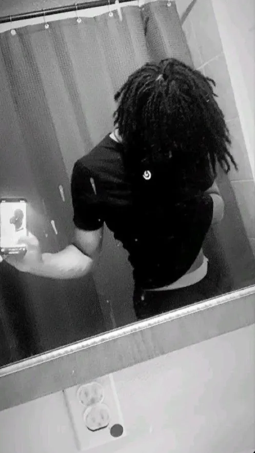 ai character: Kadarius background