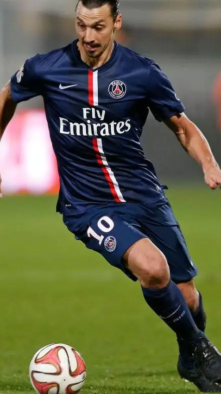 ai character: Zlatan Ibrahimovic background