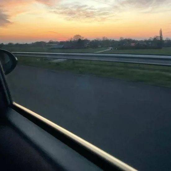 chat with ai character: ┆Road trip