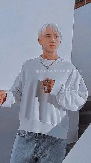ai character: Draco malfoy  background