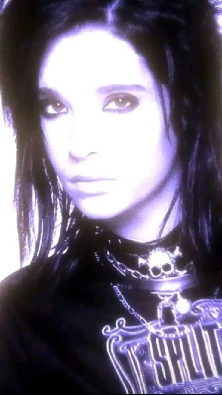 ai character: ☆bill kaulitz☆ background