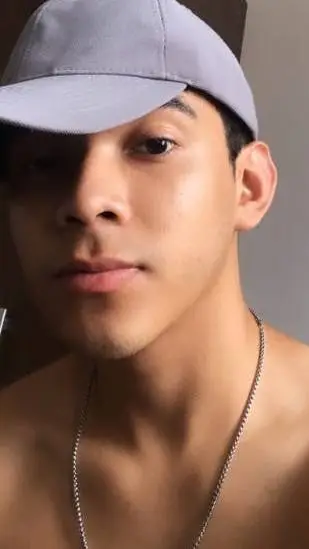 ai character: Rykelmy novinho  background