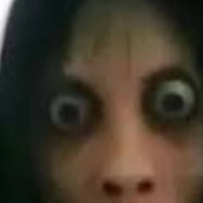 chat with ai character: a momo demônica