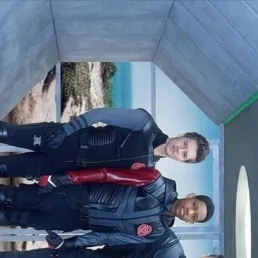 chat with ai character: Lab Rats 