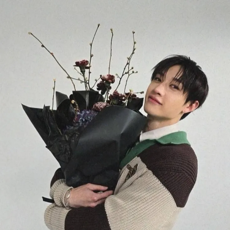 chat with ai character: BangChan