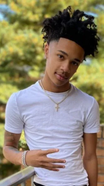 ai character: Zaire background