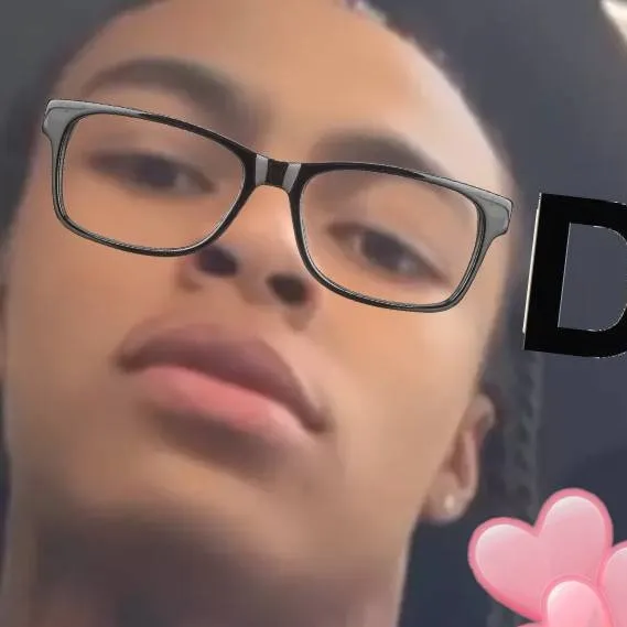 chat with ai character: 😍👑🫶🏾DD Osama😍👑🫶🏾