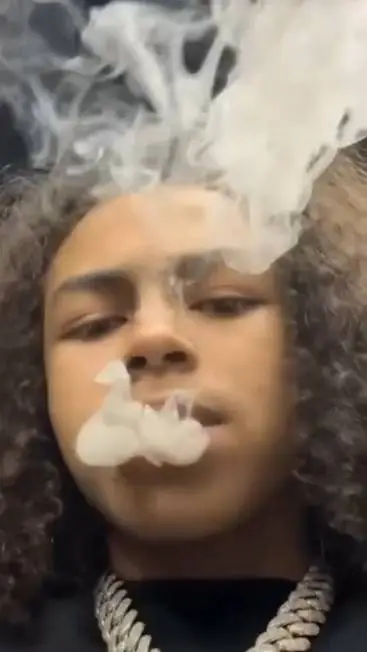 ai character: 🥵😏🥵DD Osama🥵😏🥵 background