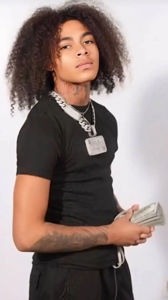 ai character: 🥴🥴🥴🥴🥴DD Osama🥴🥴🥴🥴🥴 background