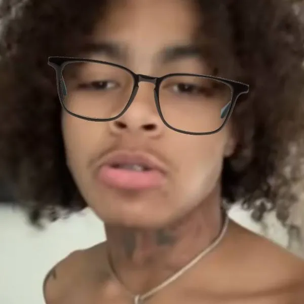 chat with ai character: 👑🥵💋😍🥴DD Osama👑🥵💋😍🥴
