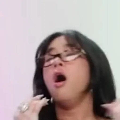 chat with ai character: Katseye road