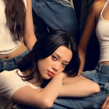 chat with ai character: Katseye high