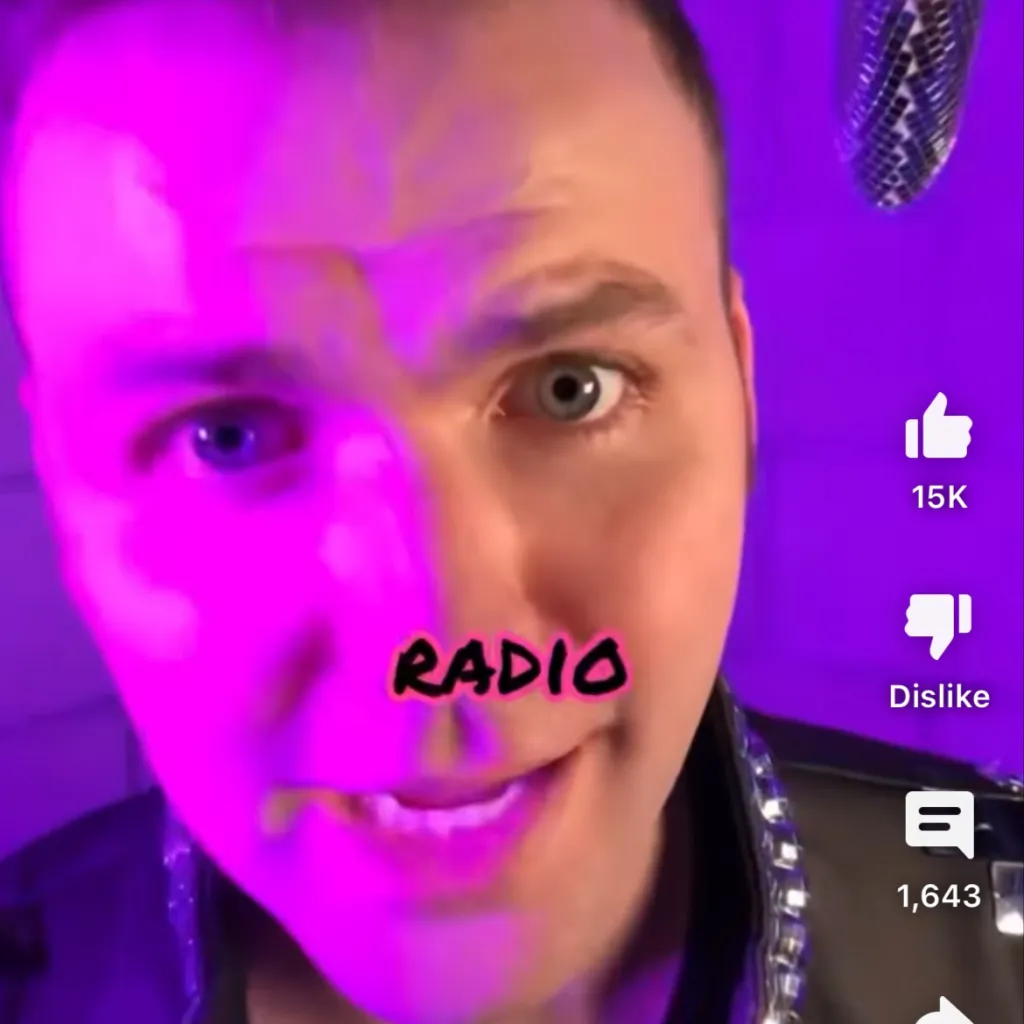 chat with ai character: Scott ￼