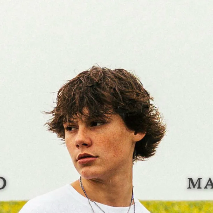 chat with ai character: Maddox 